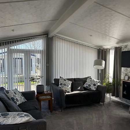 A And C Lodge Plot 21 2 Double Bedrooms Plot 21 With Hot Tub 1 Pet Only No Commercial Vans 4Pm Check In High Hesket Bagian luar foto